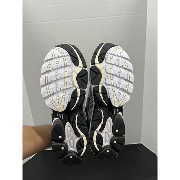 Saucony ProGrid Omni 9 White Silver Gold S70739 9 Size 10.5 Mesh Running Sneaker main image 7